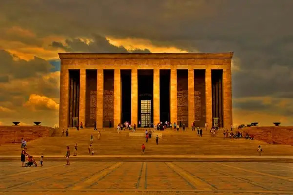 Anıtkabir nöbet değişim saatleri